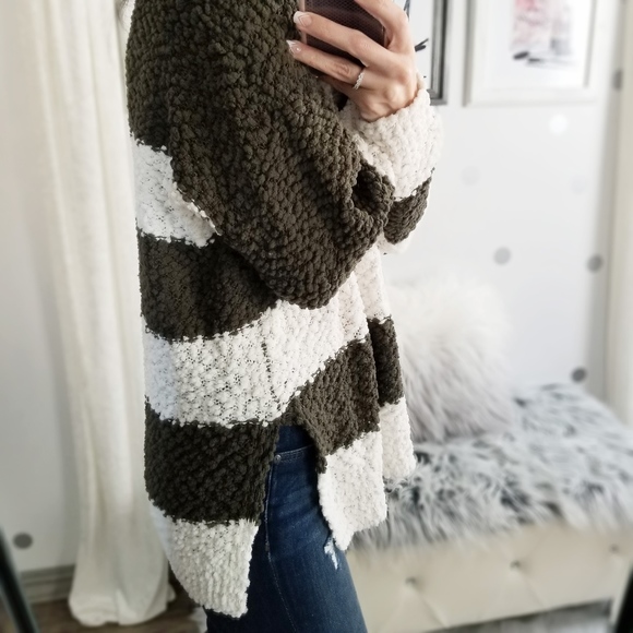 🎈Popcorn Sweater Olive Stripe Slouchy Pullover - Picture 3 of 5